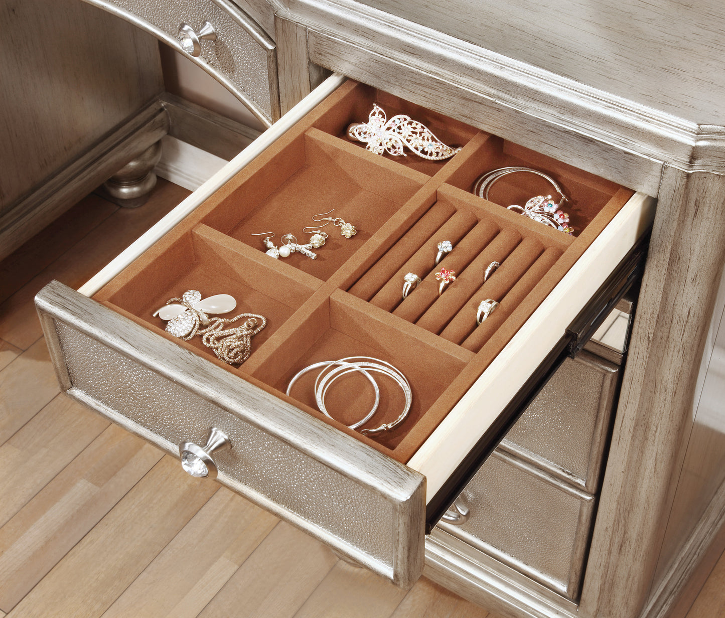 9-drawer Vanity Desk Metallic Platinum