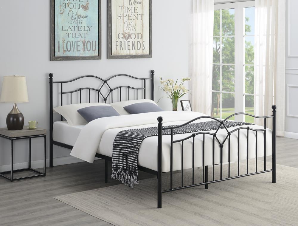 Klossen Metal Queen Bed Black