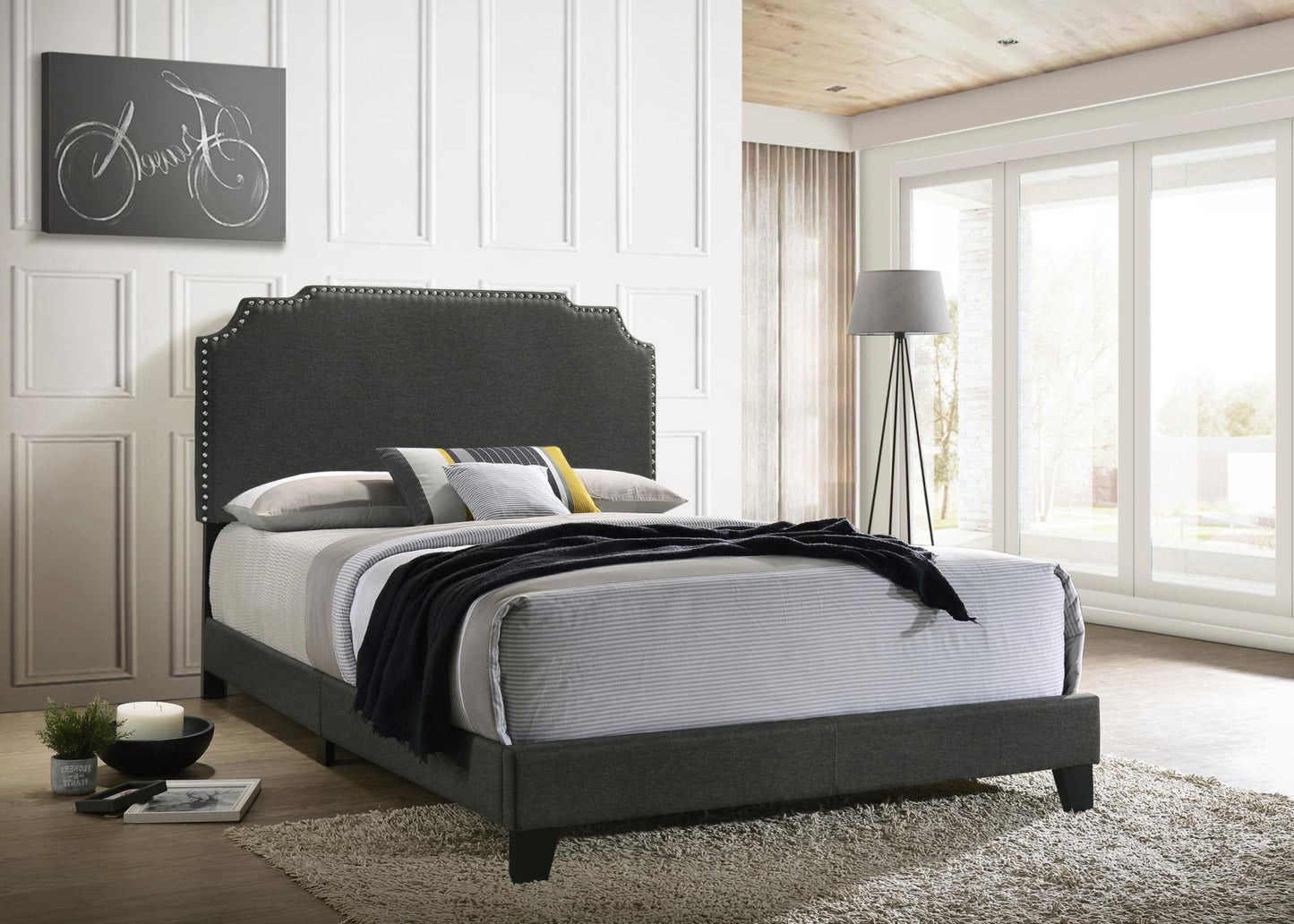 Tamarac Upholstered Nailhead Full Bed Grey