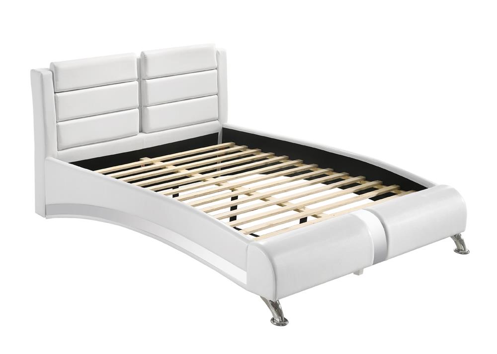 Jeremaine Full Upholstered Platform Bed Glossy White