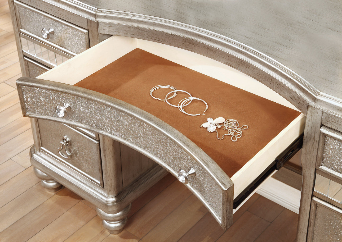 9-drawer Vanity Desk Metallic Platinum