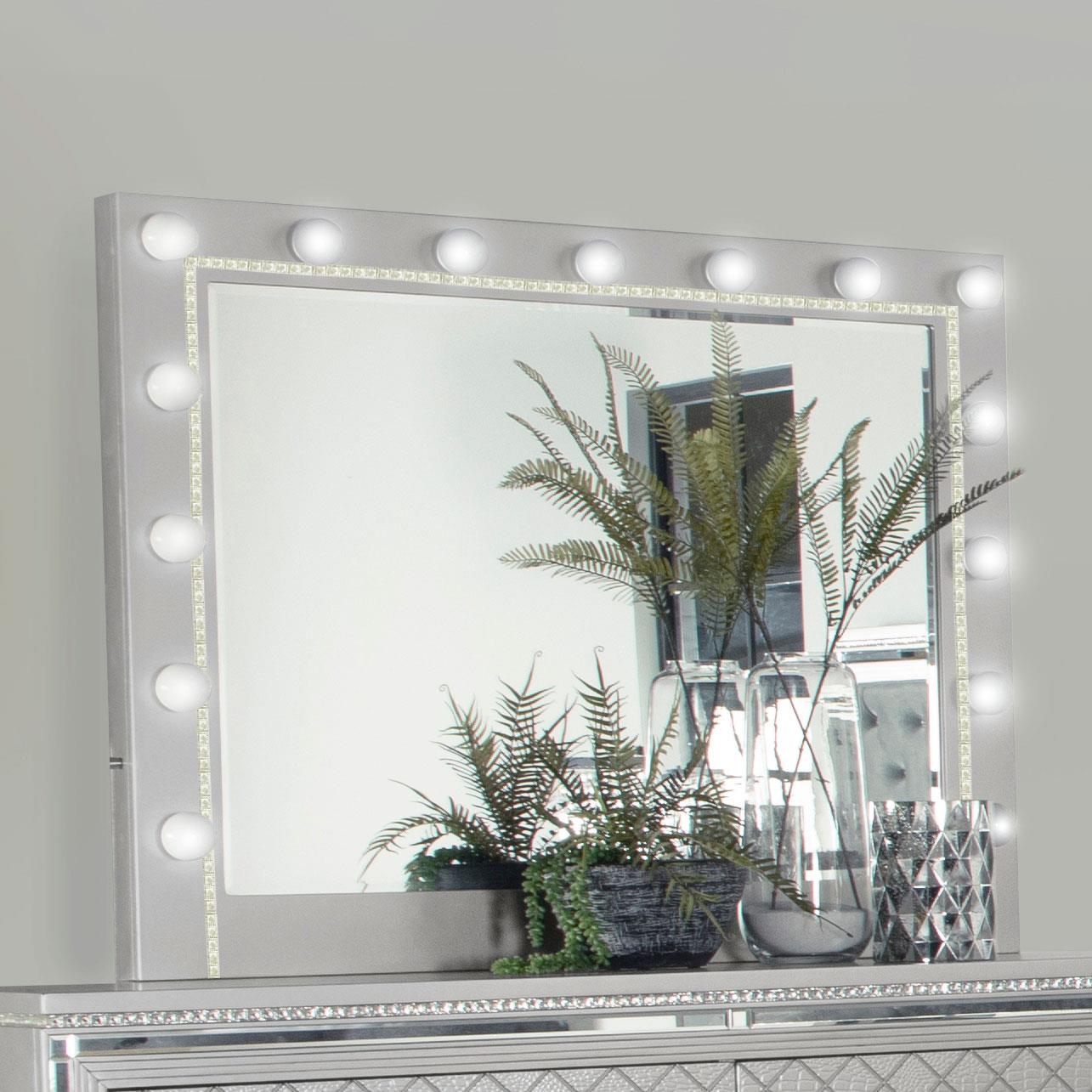 Eleanor Metallic Rectangular Mirror with Light