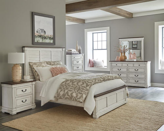 Hillcrest 4-piece Eastern King Panel Bedroom Set White and Dark Rum