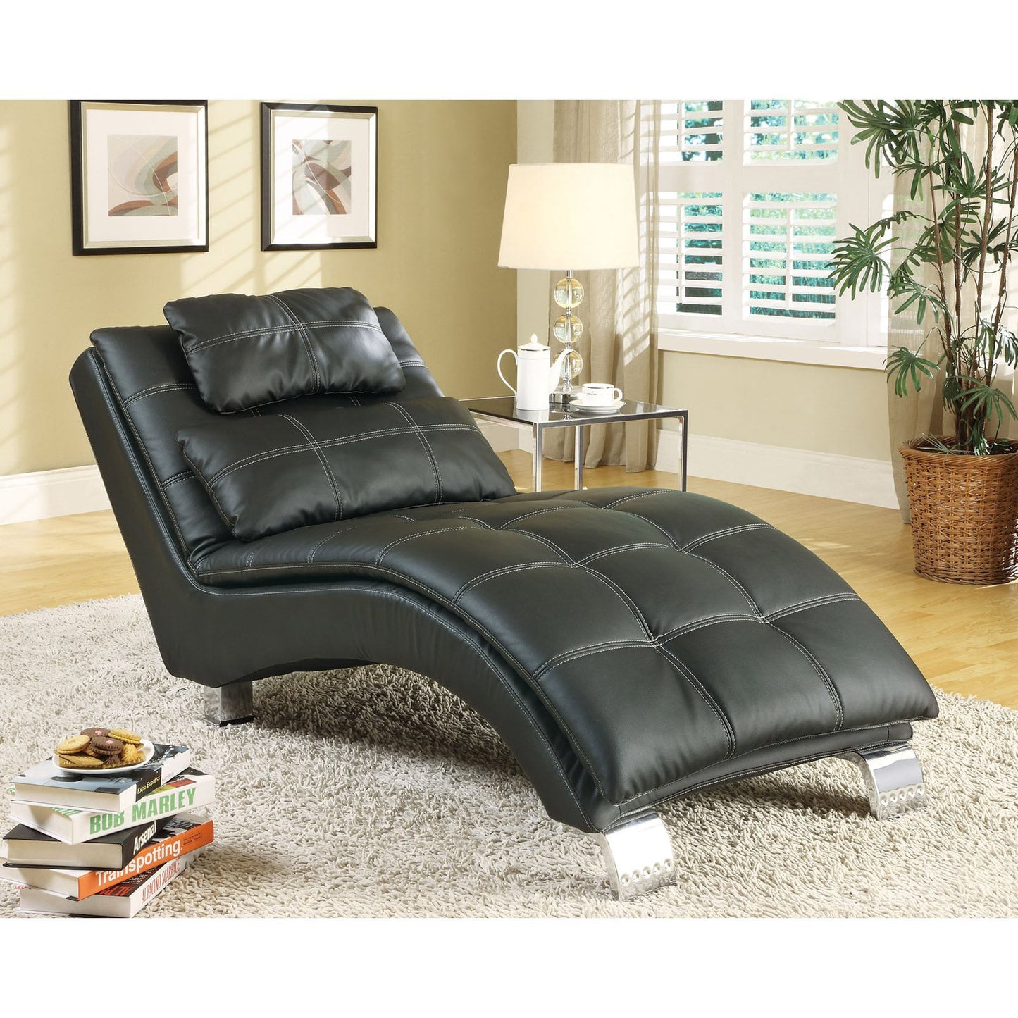 Dilleston Upholstered Chaise Black