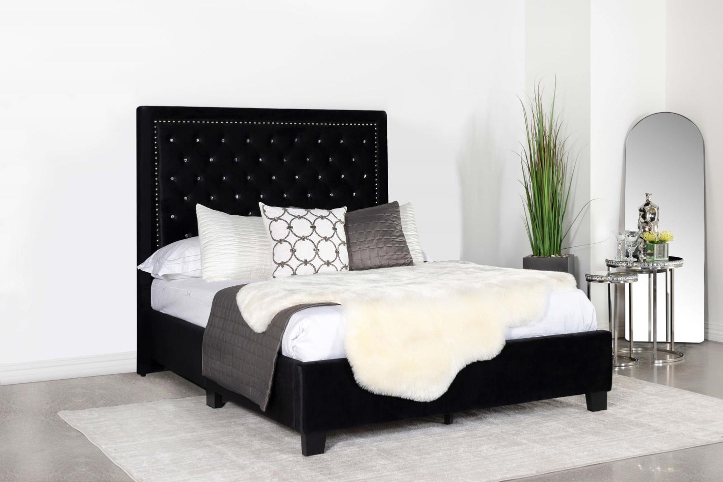 Hailey Upholstered Tufted Platform Queen Bed Black