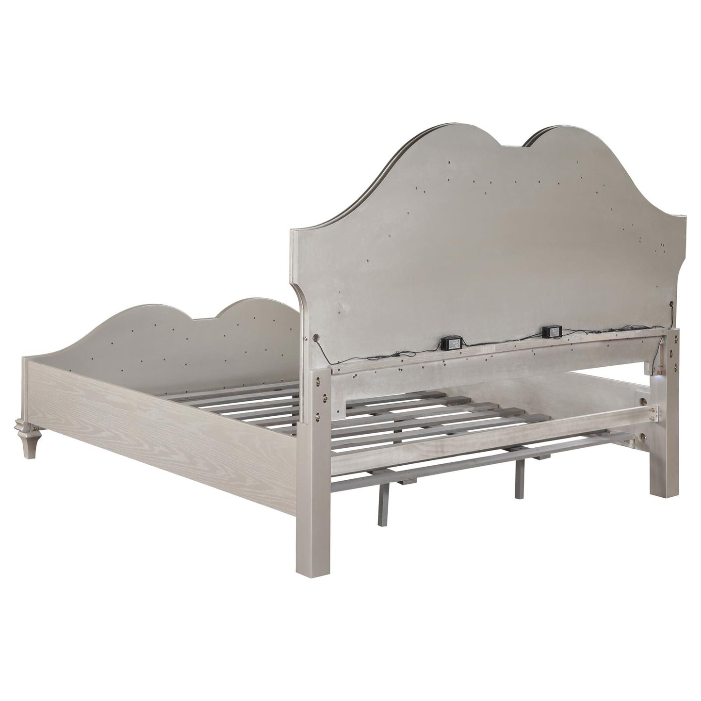 Evangeline 3-piece Upholstered Platform Eastern King Bedroom Set Ivory and Silver Oak