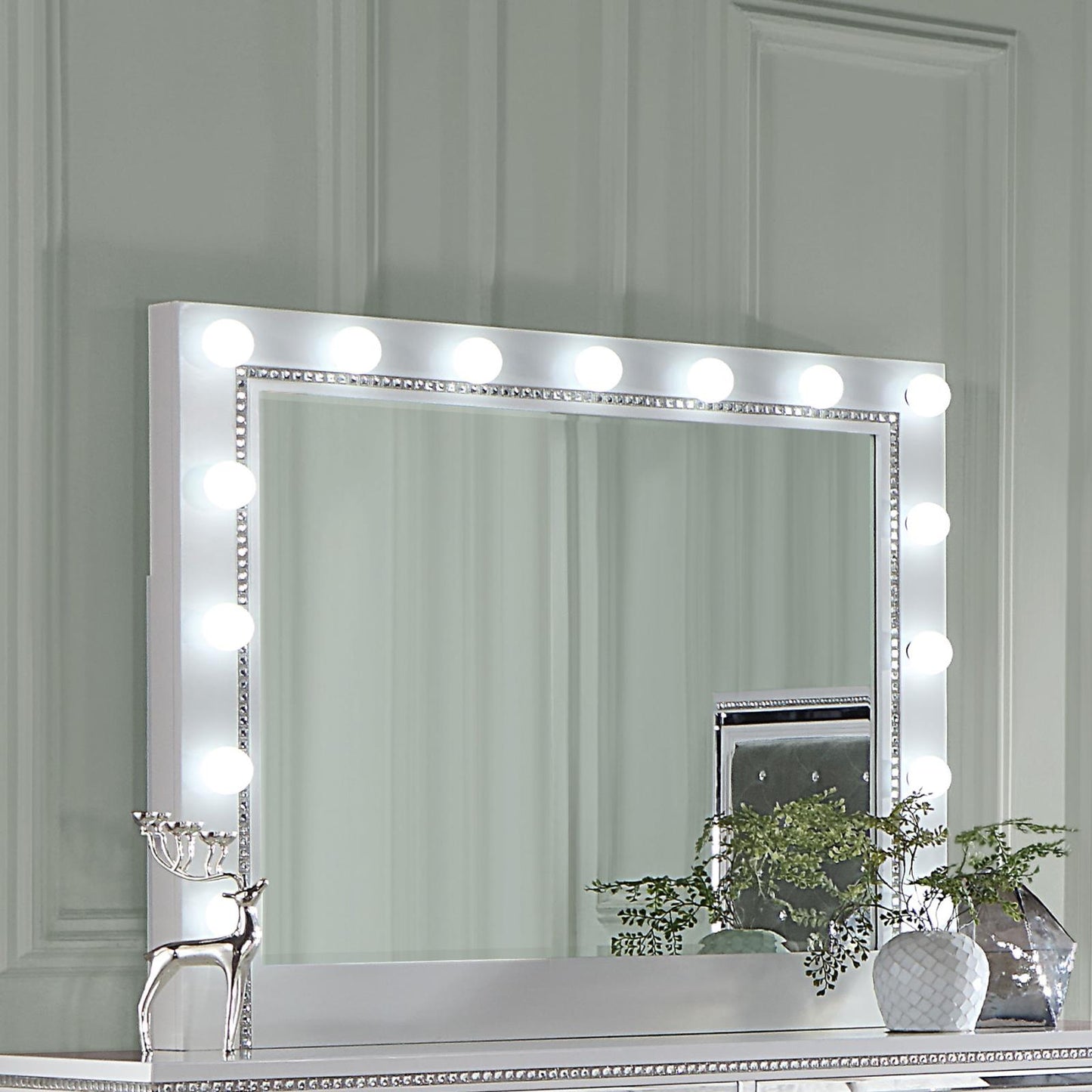 Eleanor White Rectangular Mirror with Light